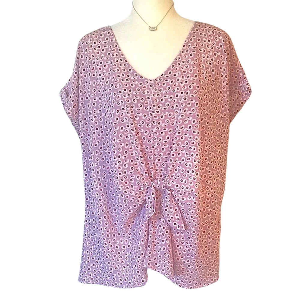 BOUTIQUE ITEM- CURVY V-NECK BLOUSE W/ FRONT WAIST TIE, LIGHT PURPLE